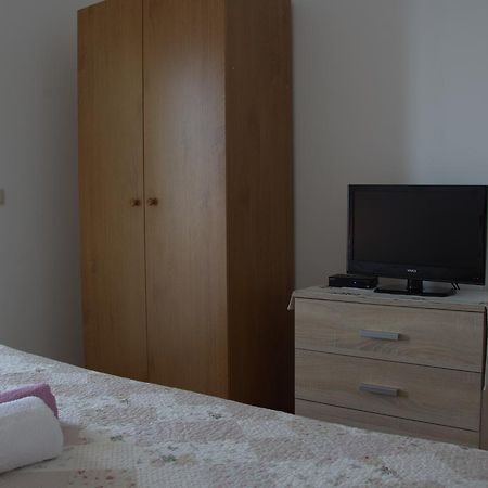 Apartments Rogulj Rogoznica  Extérieur photo