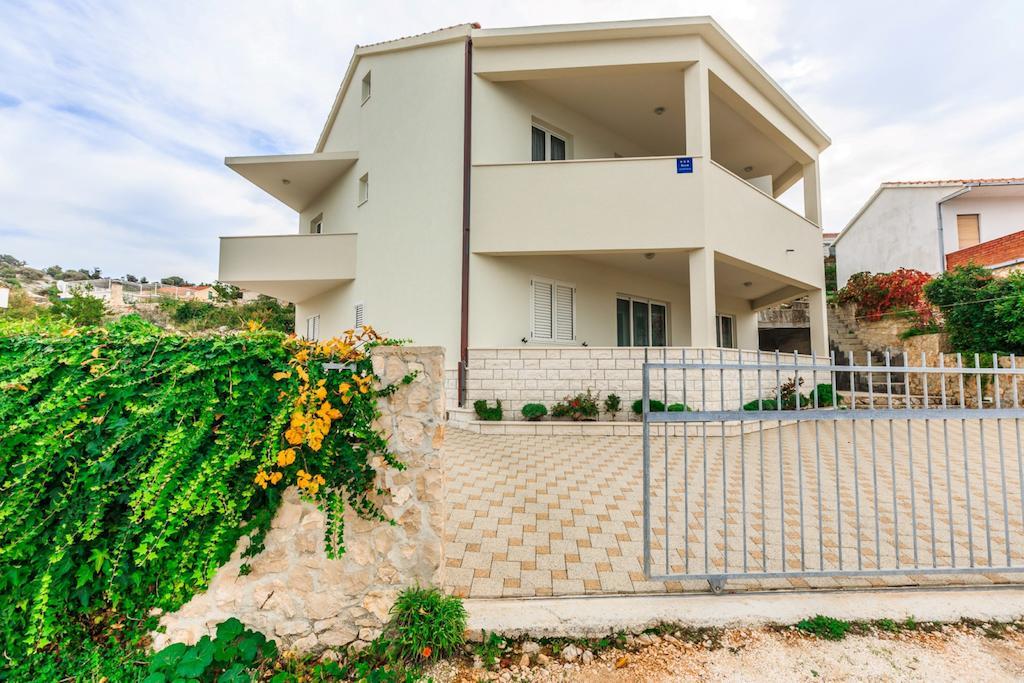 Apartments Rogulj Rogoznica  Extérieur photo