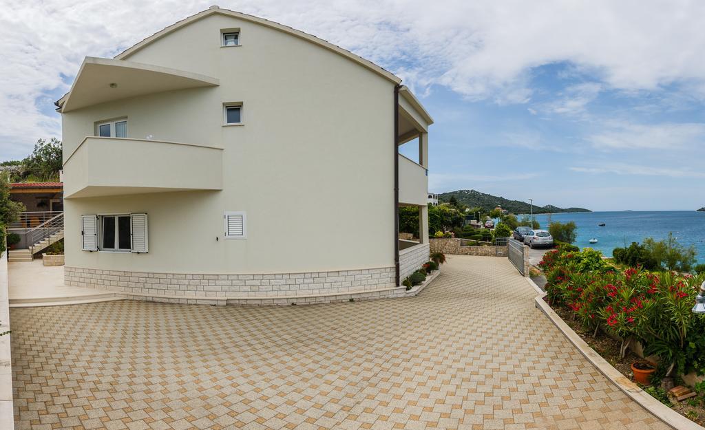 Apartments Rogulj Rogoznica  Extérieur photo