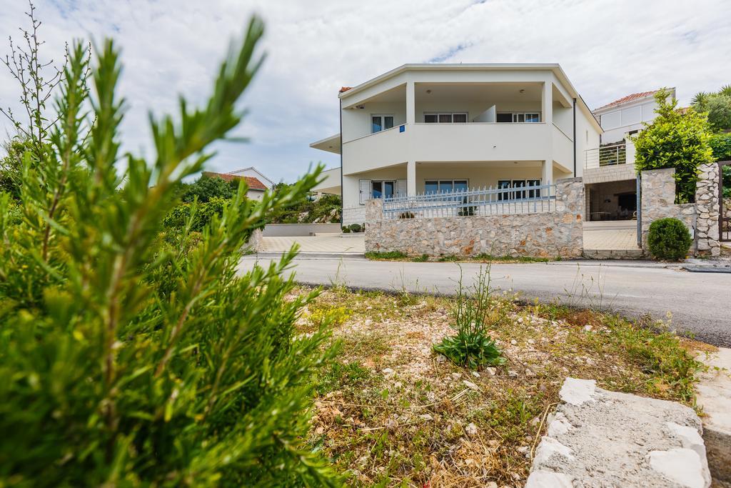 Apartments Rogulj Rogoznica  Extérieur photo